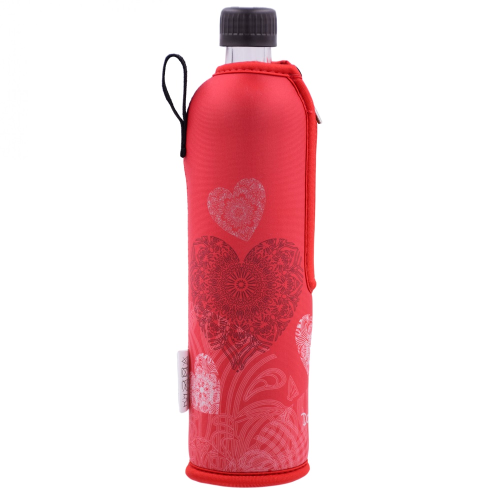 Dora - drinking bottle in neoprene sleeve with heart