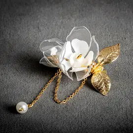 Upcycle with Jing - Upcycled Jasmine Single-Drip Brooch