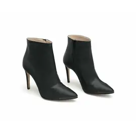 Empress of Heels - The Ankle Boot